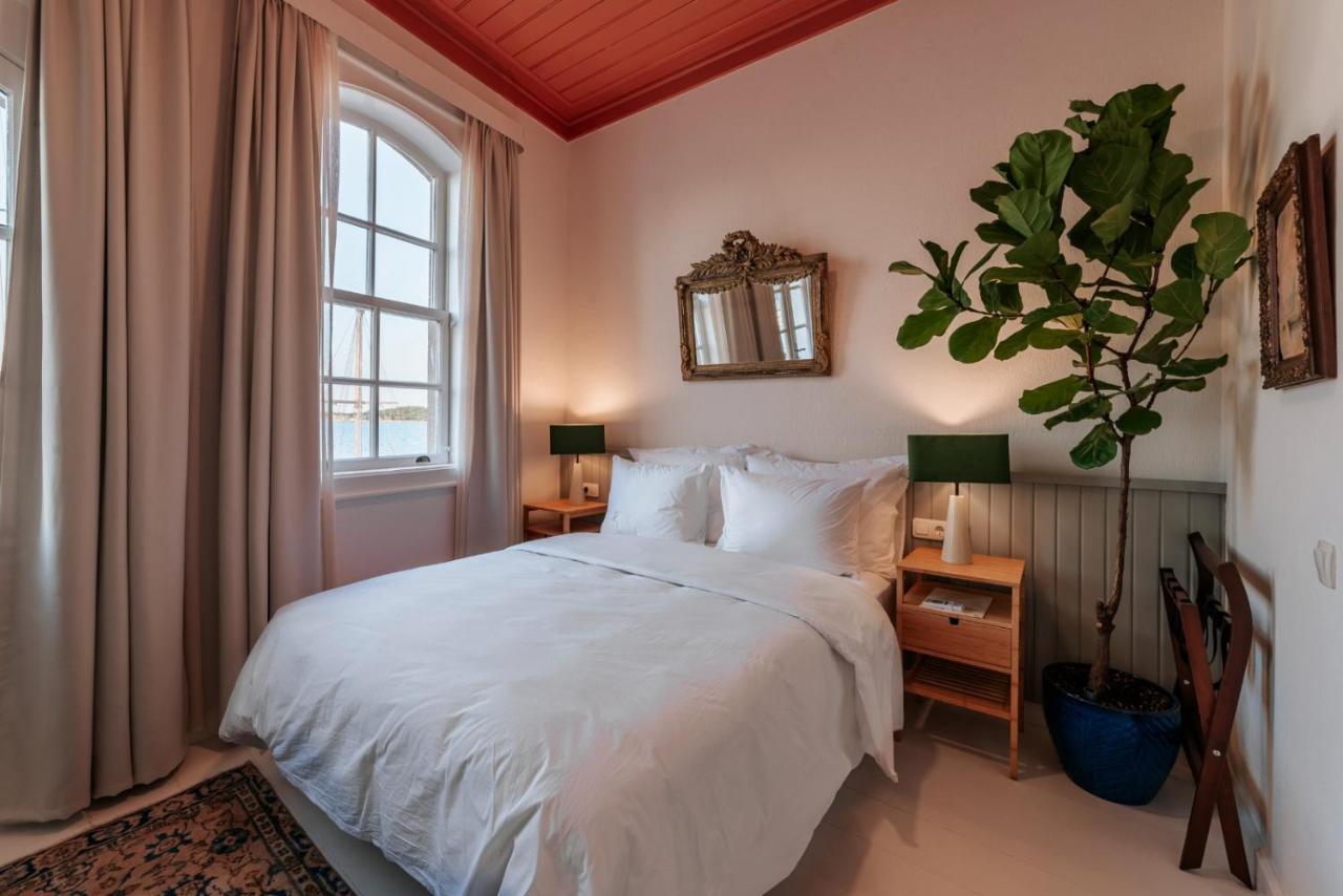 Guemruek Urla Hotel Buitenkant foto